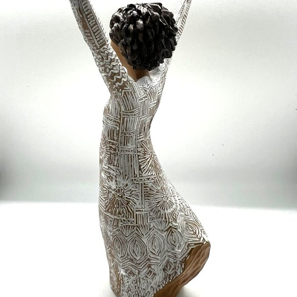 Darker Skin Figurine with Detailed Decor New - Picture 4 of 5